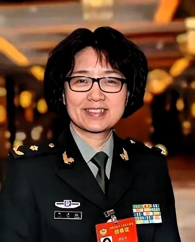 中国工程院院士，国家肾脏疾病临床医学研究中心主任，主任医师、教授、博士生导师！
