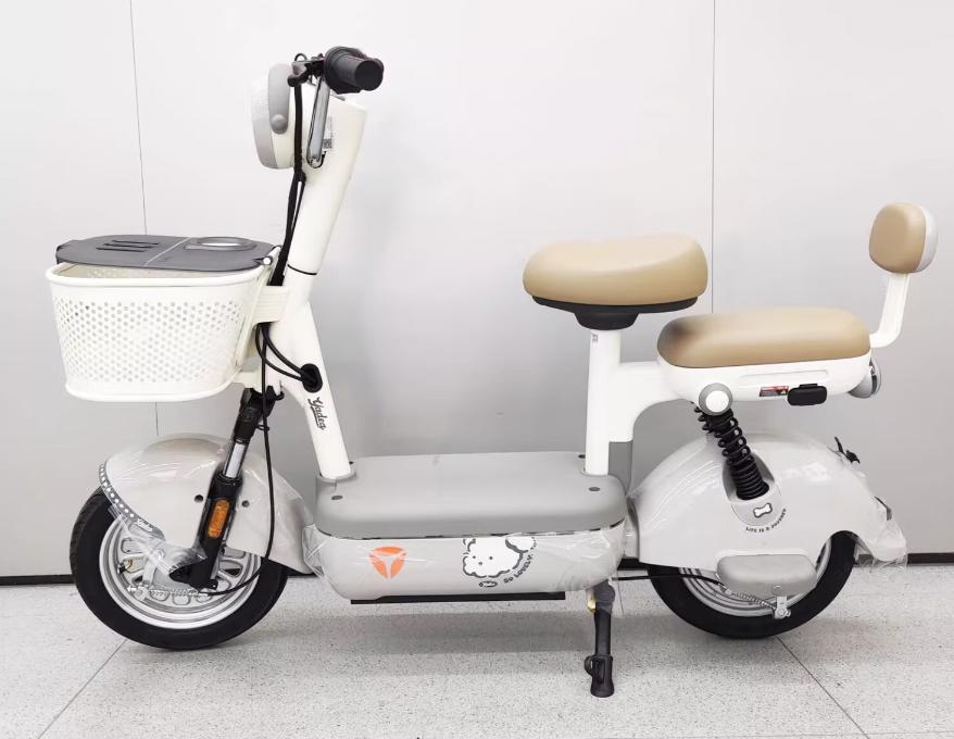 2026新国标雅迪电动车推荐：4款闭眼选不踩坑，绿牌合规无需驾照✅💰按