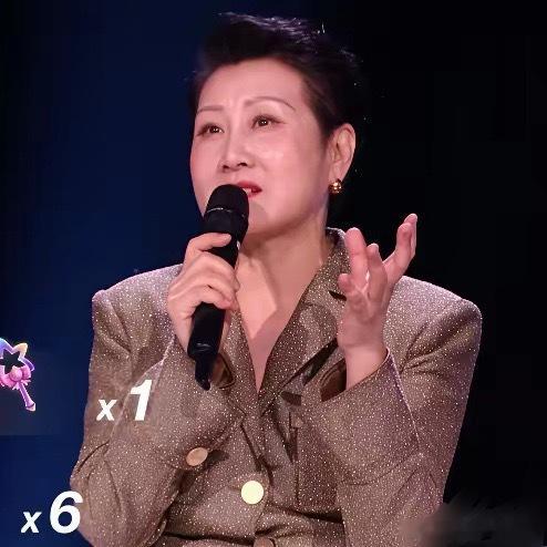 张凯丽是真有本事，她干了一件，连脾气火爆的宁静都不敢干的事情，昨晚在浪姐直播，对