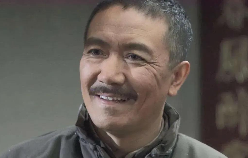 2008年，张新建拍《闯关东》，他拿着200万请陈道明演朱开山，被直接拒绝了，随