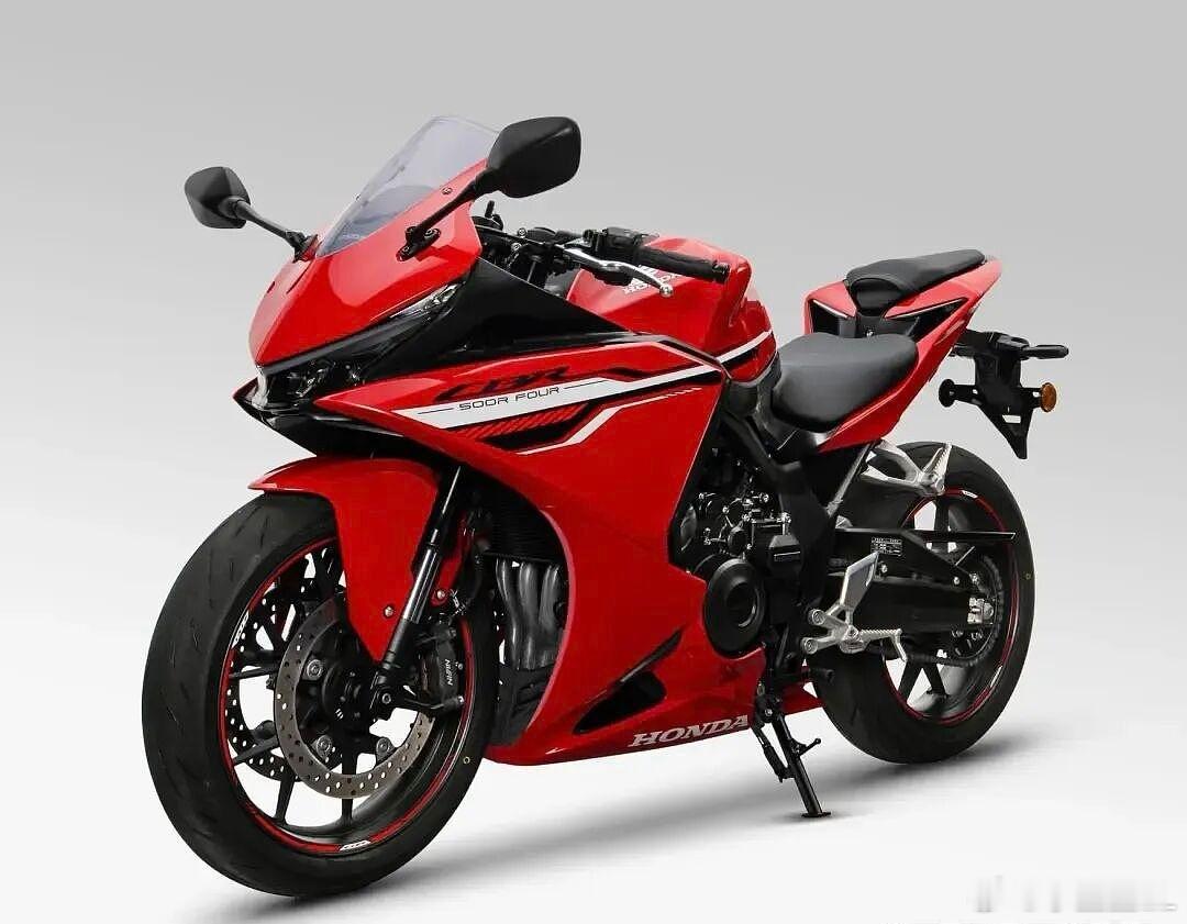 想买个摩托车，大家给出个主意。是等本田的CBR500RF，还是直接买现款的双缸C