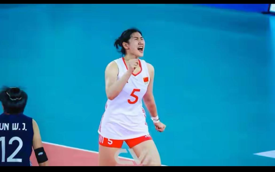 女排联赛季后赛继续进行，今天比赛的焦点战是晚上19点江苏女排主场迎战山东女排。