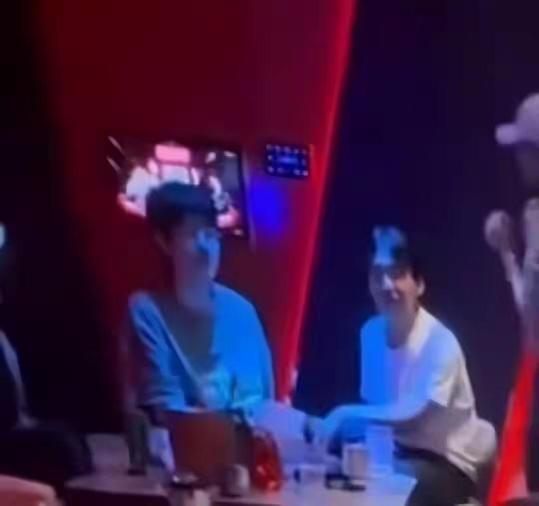 郭麒麟、刘昊然，严浩翔，被曝疑组团去商K聚会惹争议周五的娱乐圈瓜田，永远不会