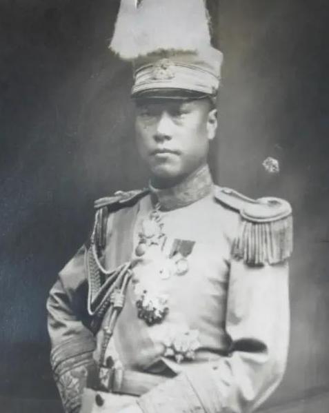 1916年，阚朝玺为报张作霖知遇之恩，先后联络汤旅十二位营长焚香宣誓，表示尽忠报