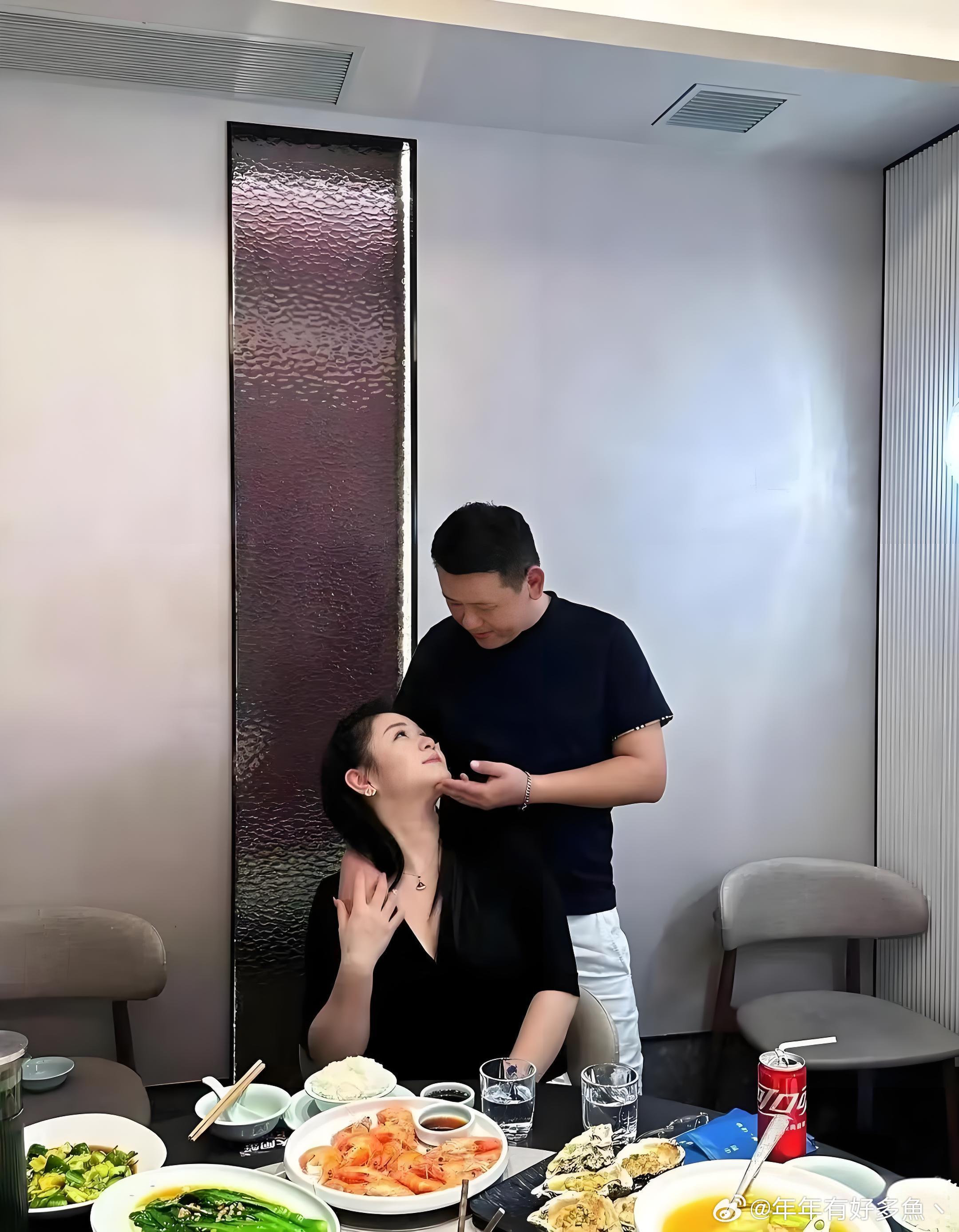 事实证明！美女嫁的不一定是帅哥。