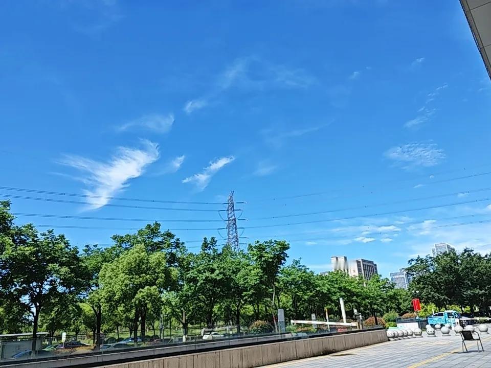 人到50岁才懂：养生根本不是保养，是救命！很多中老年人，一辈子省吃俭用。