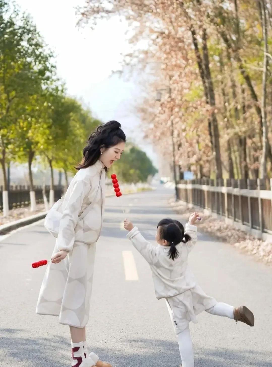 好消息！好消息！好消息！第一：国家对未满三周岁的婴幼儿开始发放补贴了，每个月3