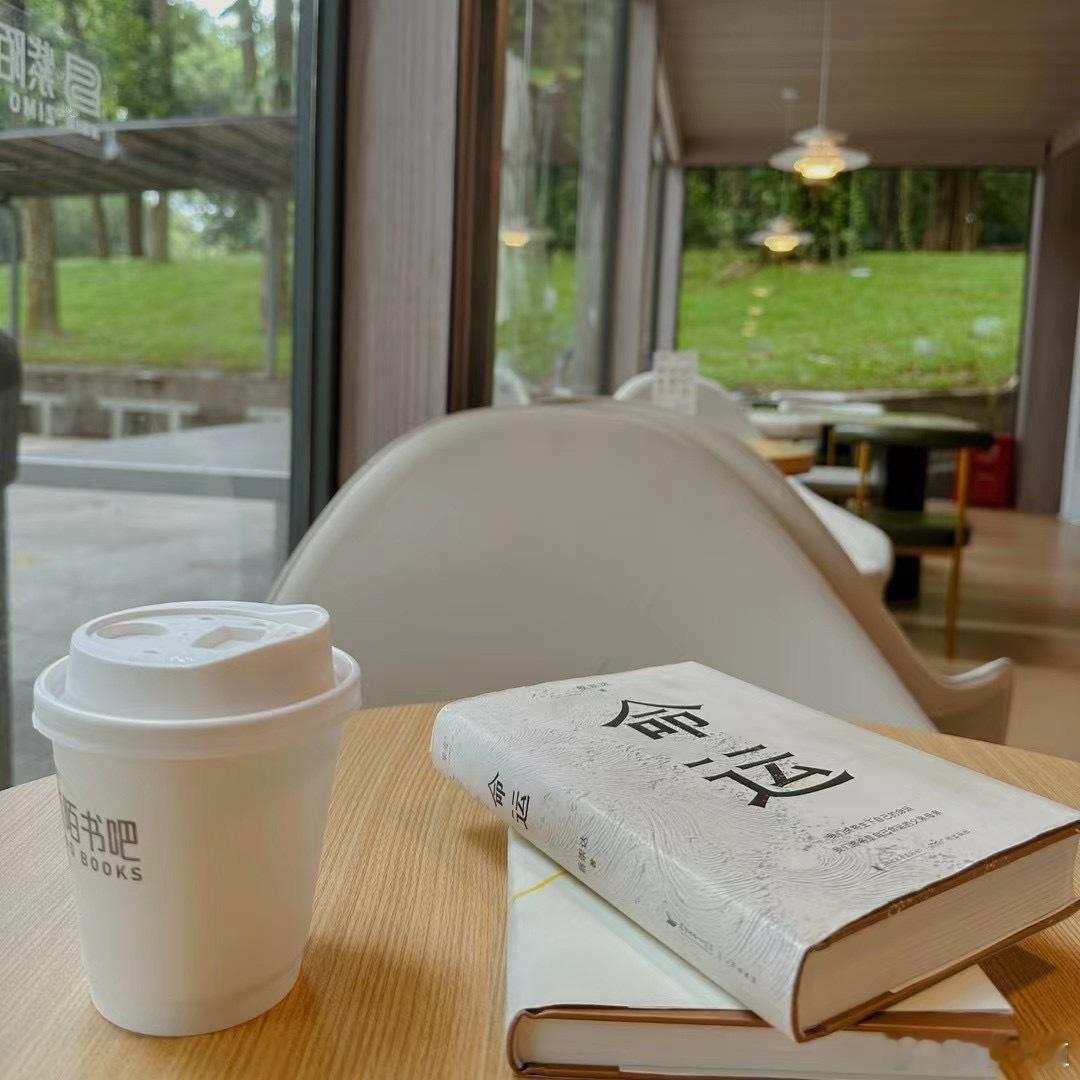 一边警惕美国AI的泡沫论风险与动荡…一边坚守AI模型应用爆发的红利与价值…10年