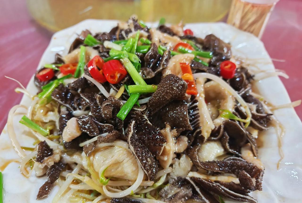 这是哪个地方的菜[墨镜]
