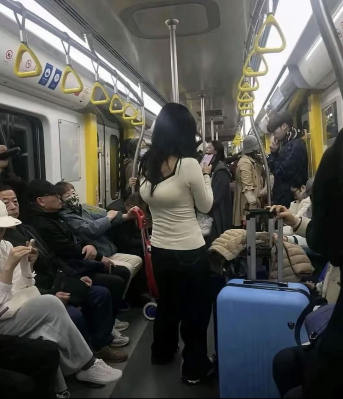 不得不说，大家都很淡定[笑着哭]