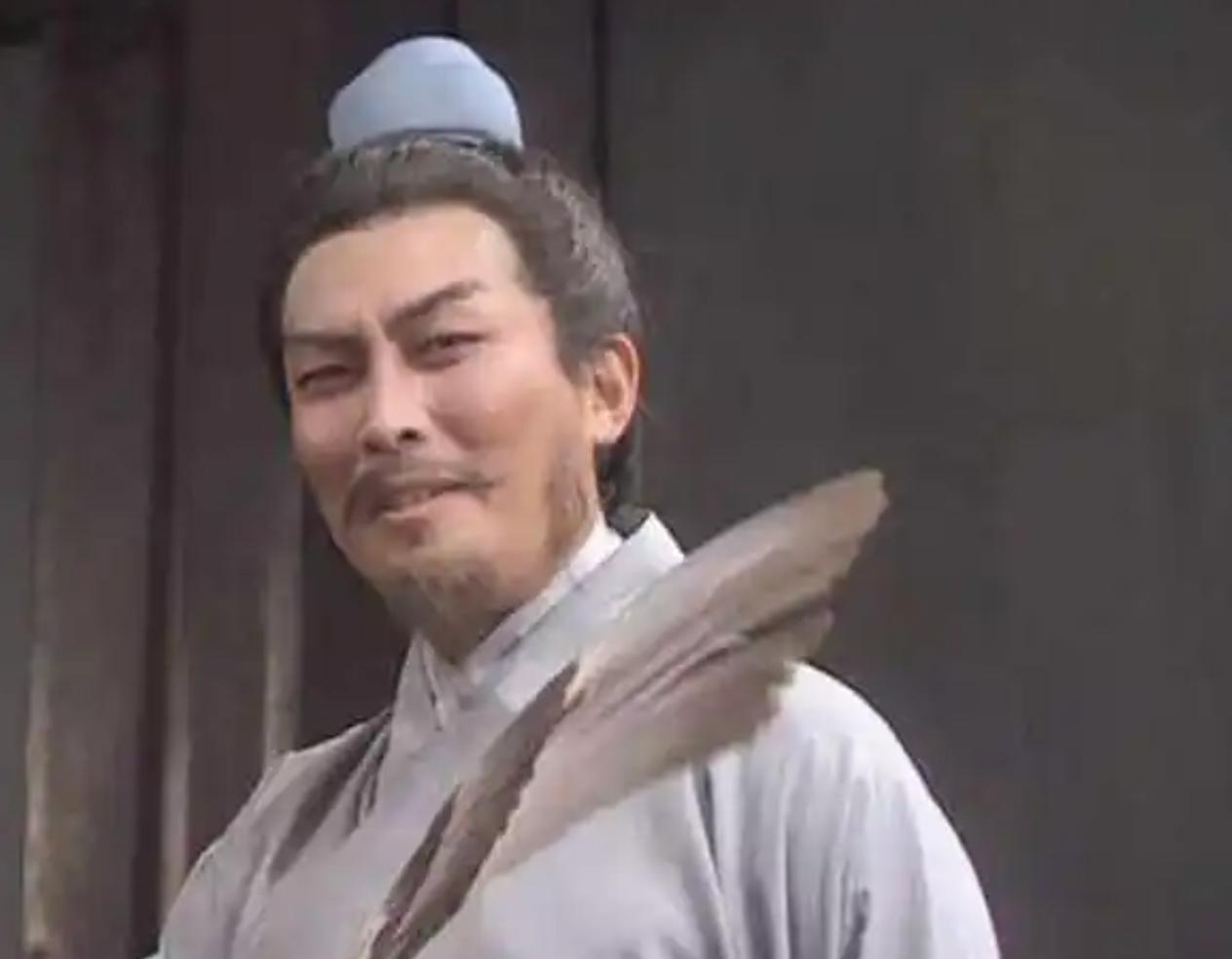 马谡临死之前大喊八个字，诸葛亮听了悔恨万分，将士们心寒不已公元228年春