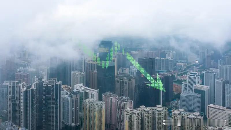 高位接盘也是有区分的。像是有的中产，杠杆加的比较狠。他是一套房都没有，然后第