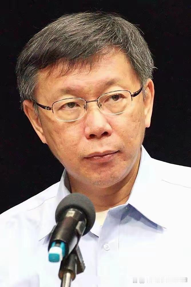 美国说:“台湾的芯片用了我的技术,所以不能卖给中国。”中国回:“台湾的芯片用了