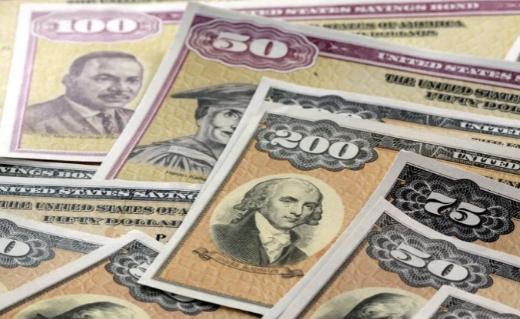 中国持续抛售美债！ 当地时间11月18日，美国财政部公布最新数据显示，在20