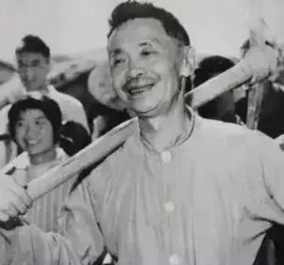 1957年，开国少将向中央申请：“我脑袋受过伤，不适合当官，想回家当农民！”中央
