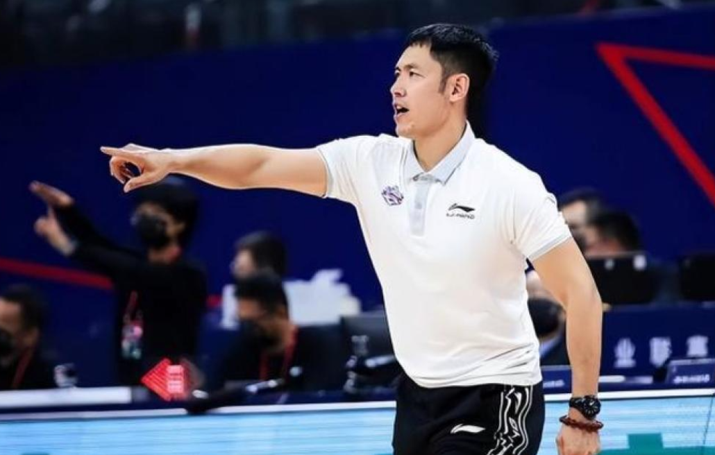 上赛季的第8的北控本赛季始终徘徊在季后赛门槛，拥有廖三宁沈梓捷和邹雨宸这样的好手