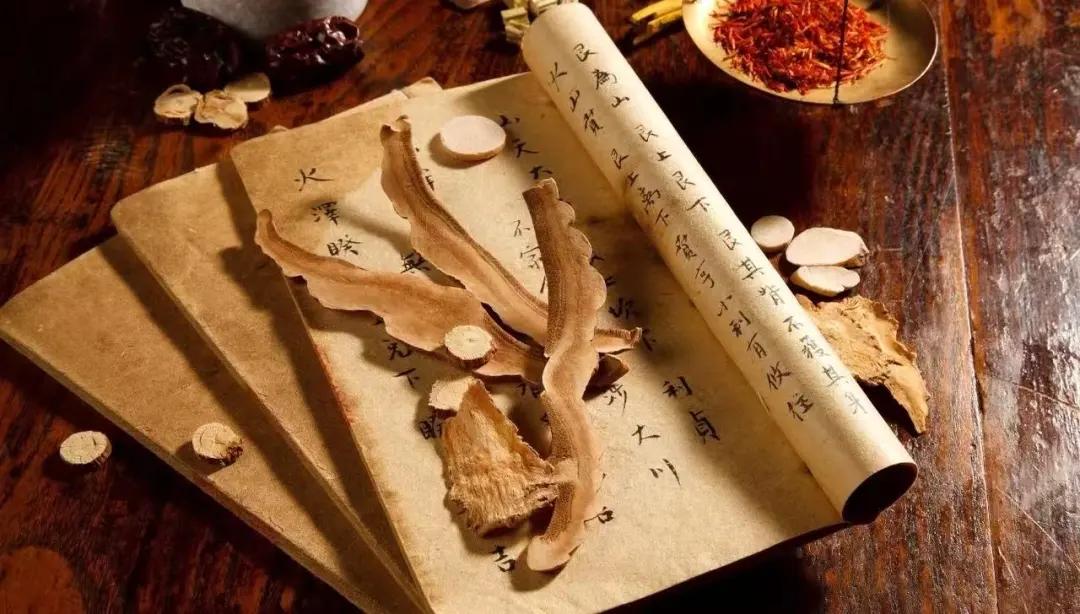 高血压根源找到了，牢记以下4点，血管一天比一天通畅！大家好，我是中医张志强。很