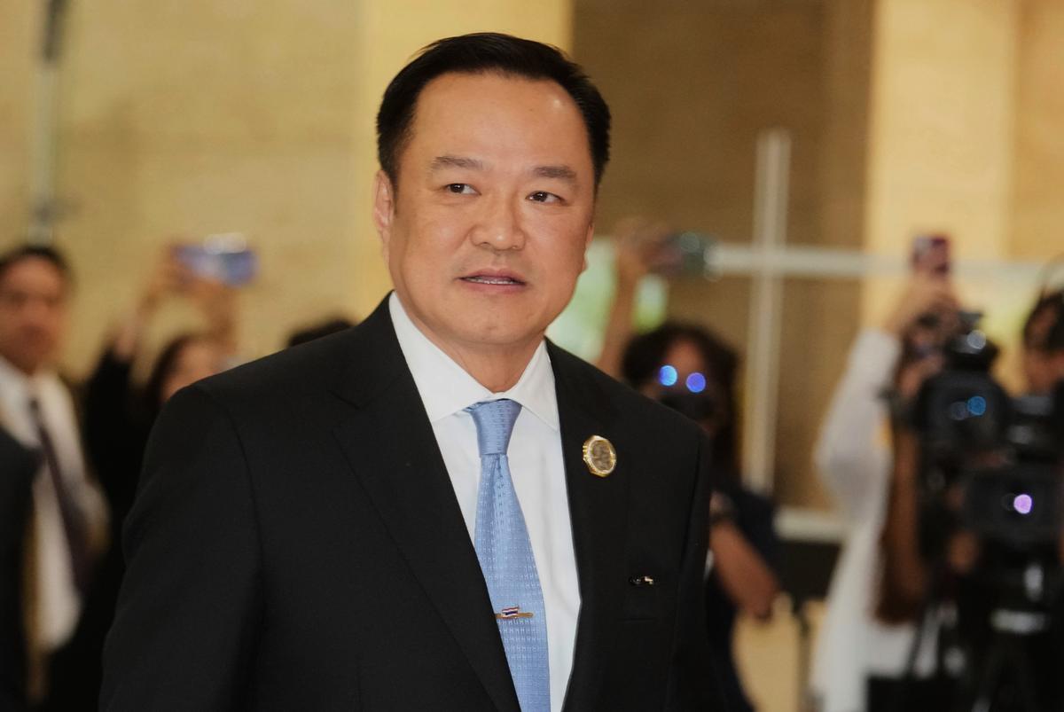 泰国军方暗中发力，华裔总理阿努廷暂时逃过一劫，他信家族错失翻盘良机？泰国宪法法院