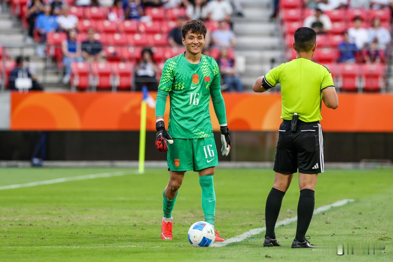 从U23亚洲杯到名古屋亚运会，李昊的微笑始终是乌兹别克斯坦队的噩梦。这些乌兹别克