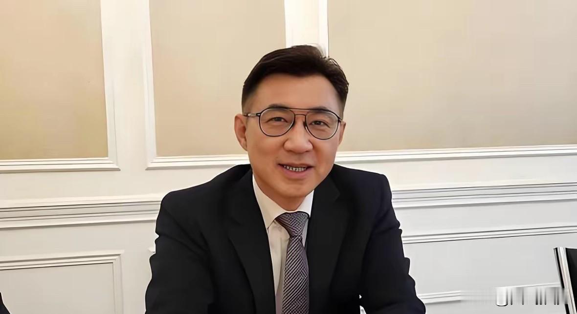 江启臣、杨琼璎两强争霸台中互不相让，党中央协调未果，胡志强振臂一呼:我兑现八年来