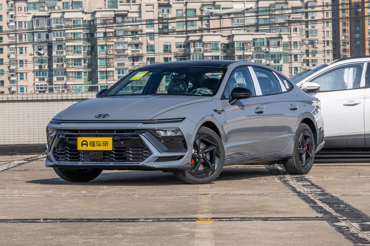 当年的中级车销量王，如今月销百台，索纳塔为何不受待见了？说起来你可能不信，当年