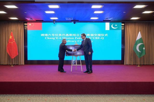 太提气！中国再送巴铁上天，航天员进驻中国空间站，中巴友谊直接拉满！又一振奋