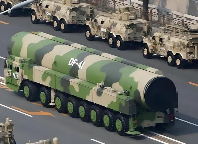 美为何不跟中国打？德国军事专家的一番话，回答了这个问题，他直言，如今中国的军事力