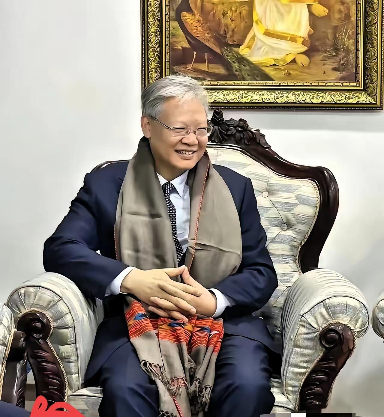 最近刷到国内网上越来越多人在聊收紧印度签证的事，我第一反应是：这届网友是真没被带