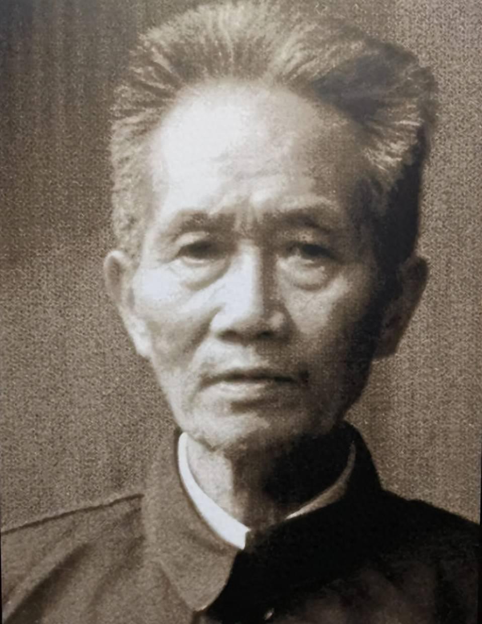 1950年春，开国上将杨勇正在办公室翻文件，一封来自遵义的信让他手里的茶杯当啷摔