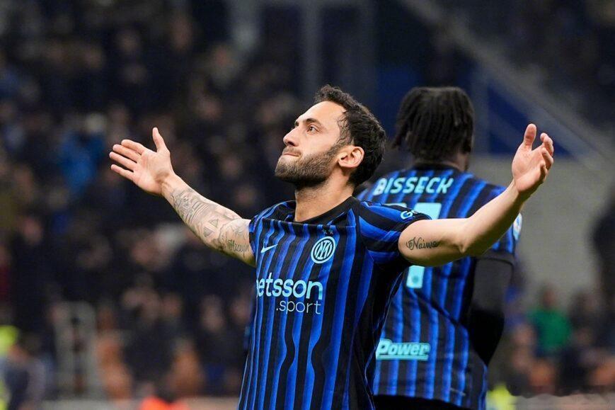 【合同即将进入最后一年】罗马诺：国米与恰尔汗奥卢的续约谈判进入完全停滞状态，如果