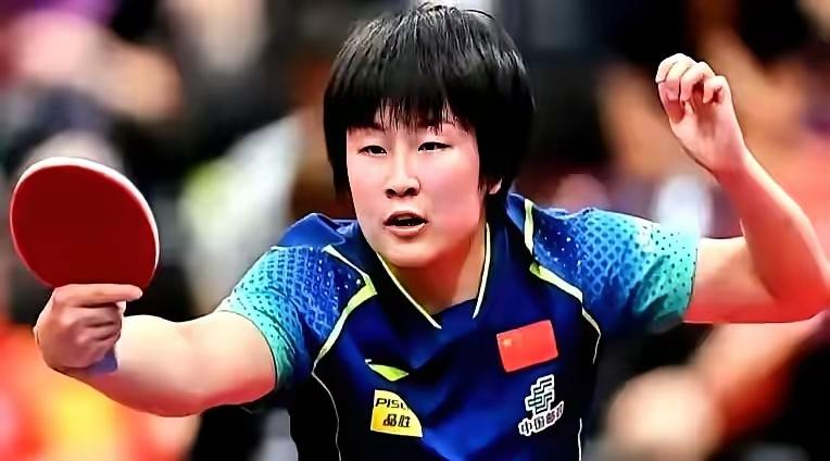 覃予萱不吃饭也要争口气，坚决打败削球手，陈熠练出来了是王励勤给的资源，但小蘑菇要