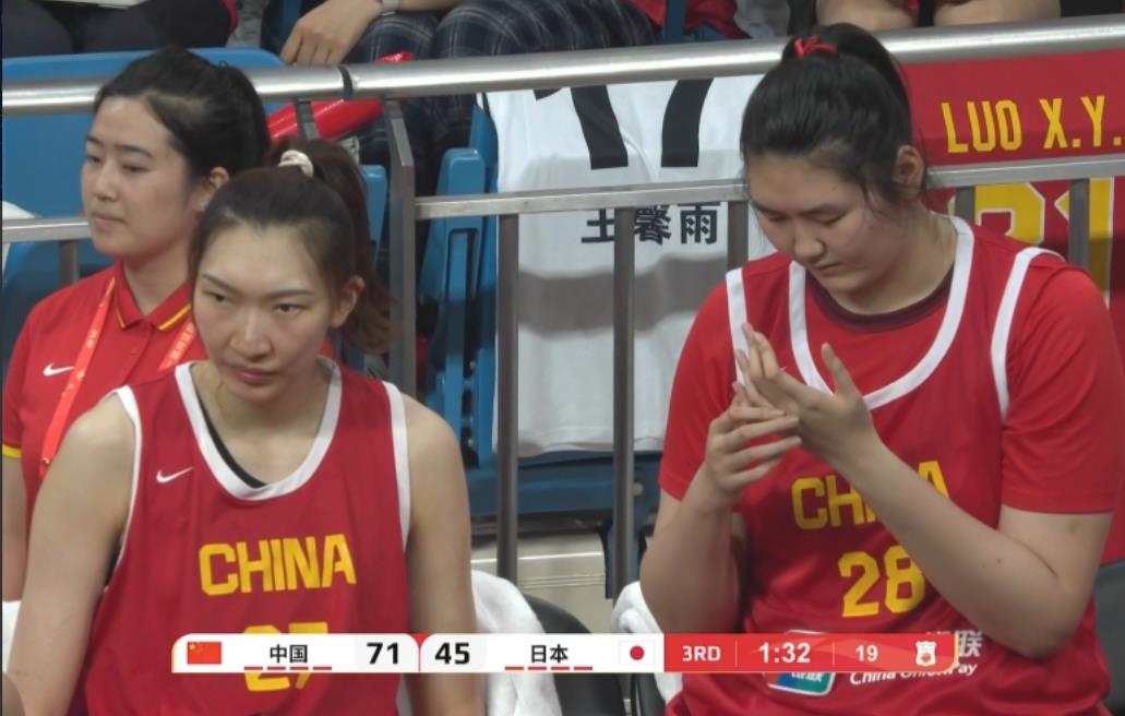 中国女篮92-61日本女篮，赛后不得不说的8点：1.张子宇真的是太无敌了，今晚