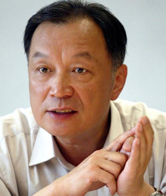 *温铁军一语惊人：“我们为什么一定要走西方那条老路呢？把农民都赶进城，在城市搞低