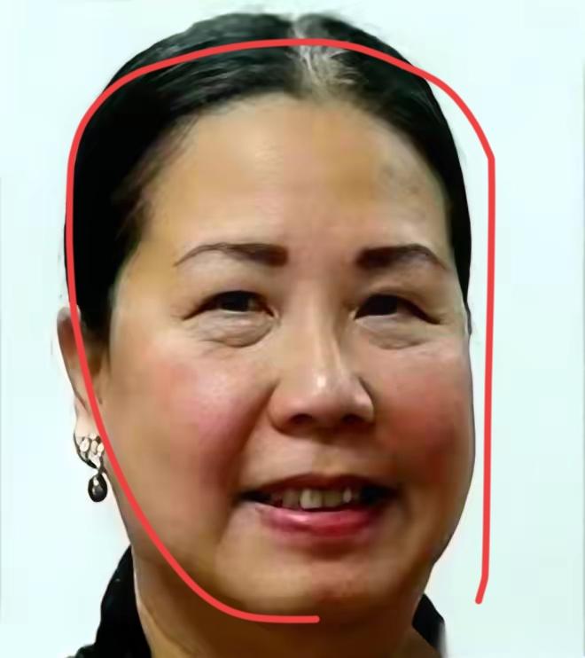 你敢信吗？一个在美国安插在中国潜伏了整整20年的“间谍头子”，居然是个天天笑眯眯