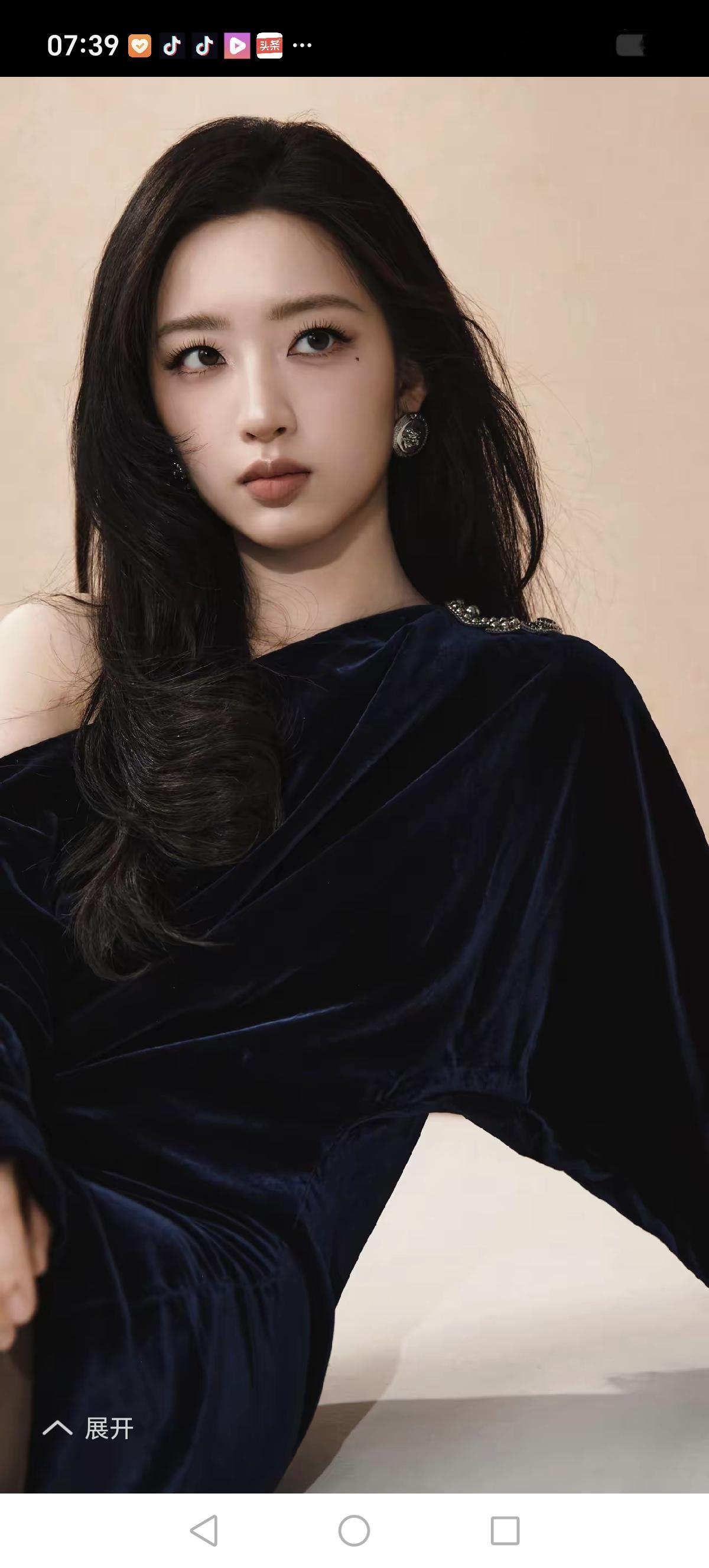 女神秀场（10）邓恩熙——中国内地女演员。