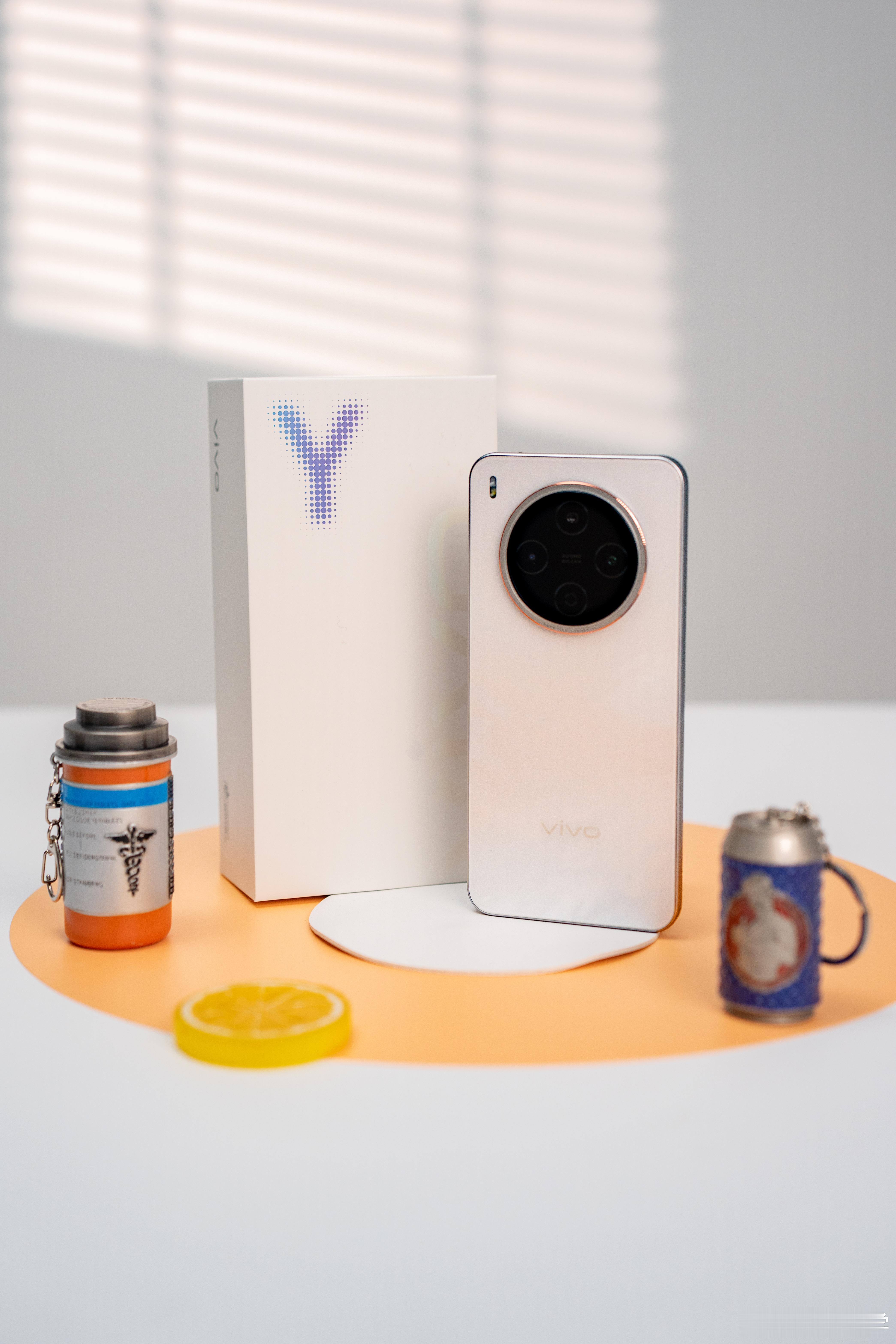 vivoY500Pro作为千元机也卷麻了一上手的质感根本不像千元机，像旗舰机