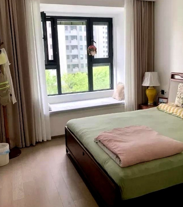 我是受气包吗？我婆婆公公在我家住主卧，是我爸妈告诉我，天不能压太阳，儿子不能压
