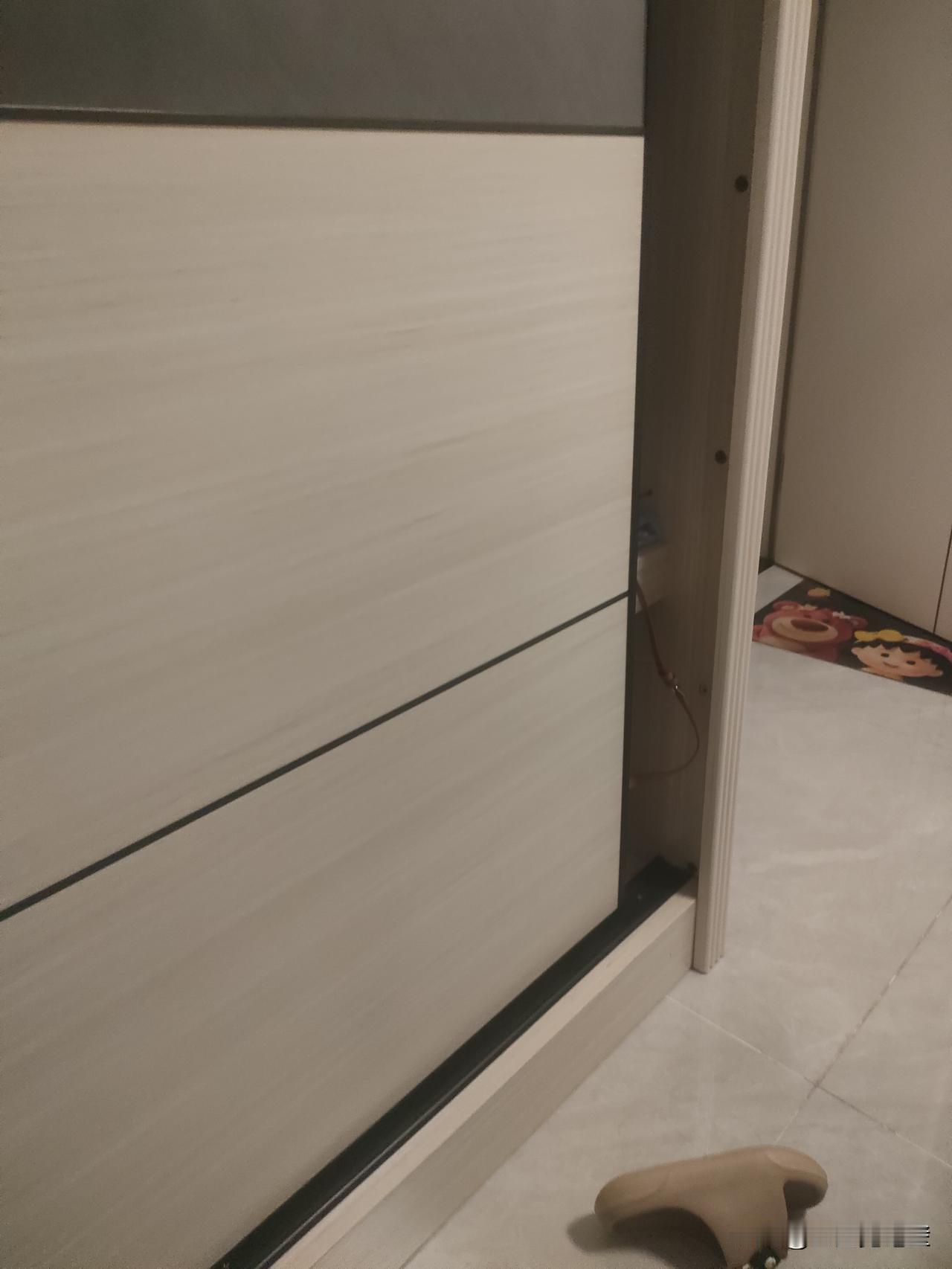 我听过最励志的一句文案，是“所谓万丈深渊，下去，也是前程万里”。这句话第一次看到