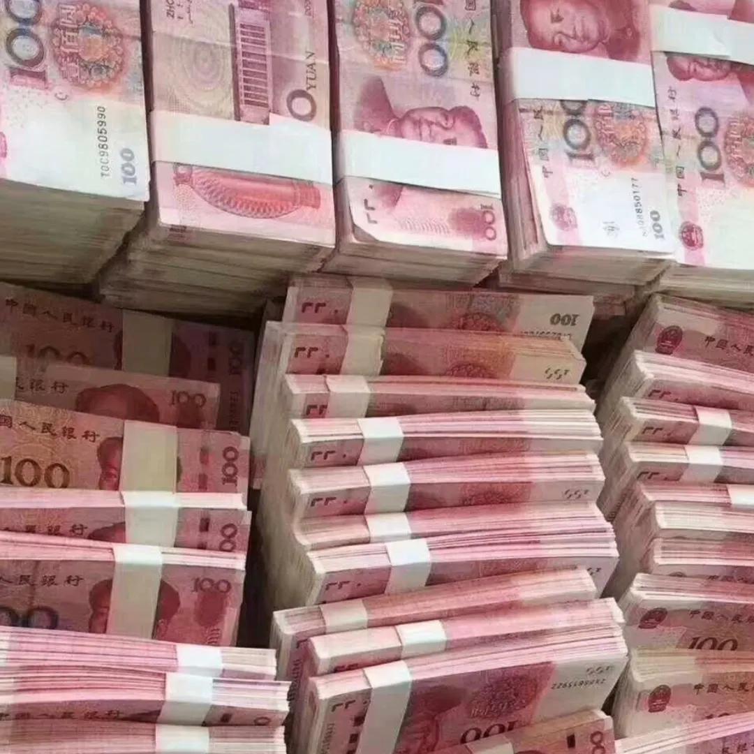 买彩票，中了五百万，按国家规定得扣20%所得税，实际到手差不多也就四百万。如果这