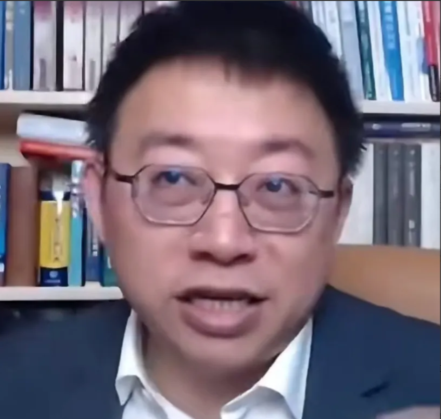 沈逸教授和高志凯教授，是网络上备受喜爱的两位专家。沈逸曾经说过一句话：“不要