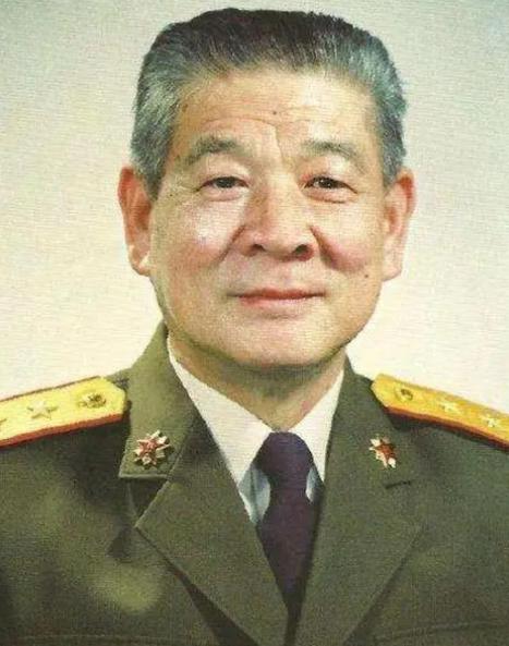 副团长直接升为副军长！1975年正在训练的王英洲突然被军长叫去办公室，他忐忑是不