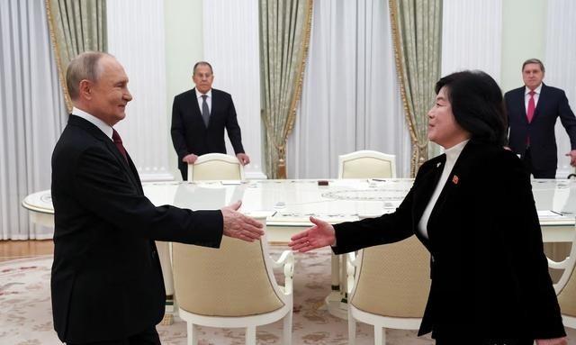 乌克兰彻底没机会了。普京会见了朝鲜外务相崔善姬,双方就双边关系以及当前的国际局势
