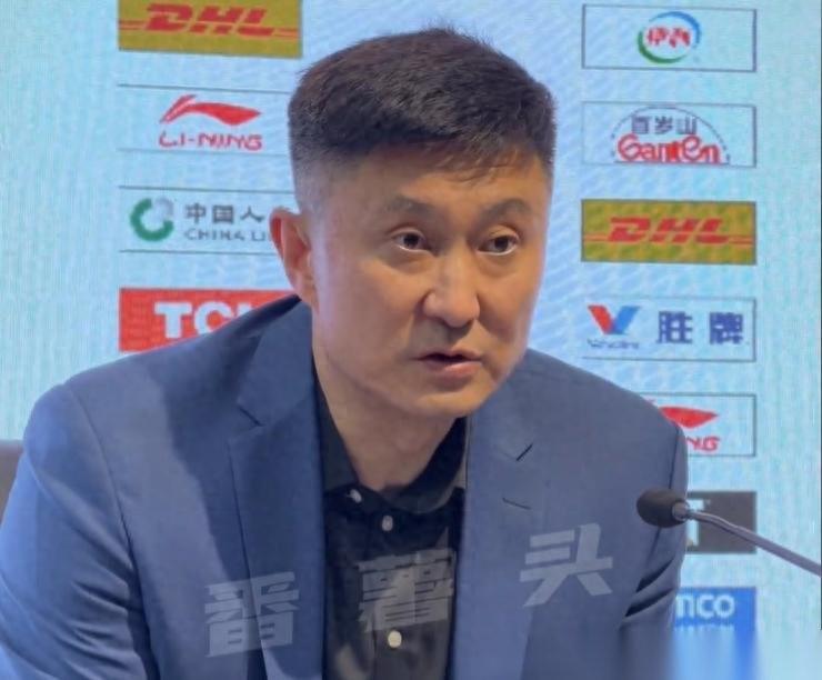 广东队传来三消息，第一个消息让人很意外！第一个消息：杜锋冲击最佳教练常规赛结