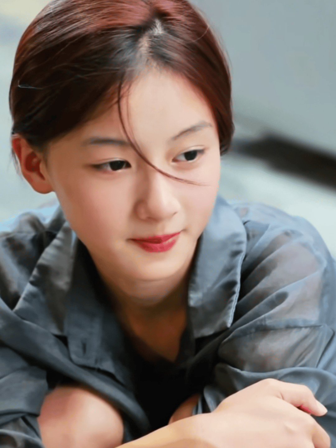 看很多说身边这样漂亮的女孩一抓大把七七最牛的地方其实在那对眼睛多少人完美比例