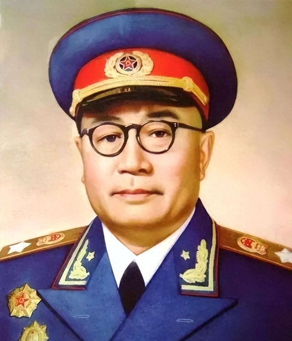 很多人都知道南京军事学院的院长是军神刘帅，那么你知道副院长是谁吗？1950年深
