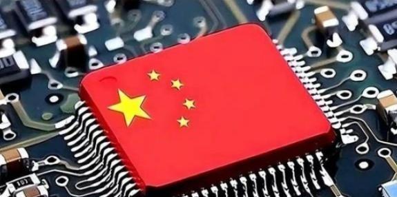 中国取消2550亿订单，光刻机已经“停工”，美国芯片公司开始着急：芯片还能卖给谁