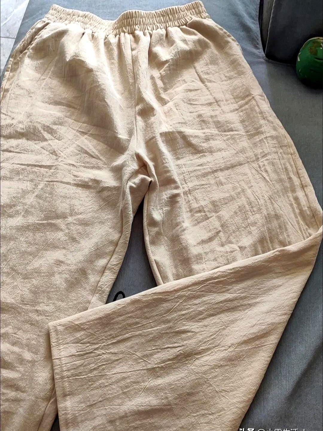 这条棉麻的裤子，我就穿一次不会再穿了，棉麻的裤子穿着很舒服，可就是爱起褶皱这一点