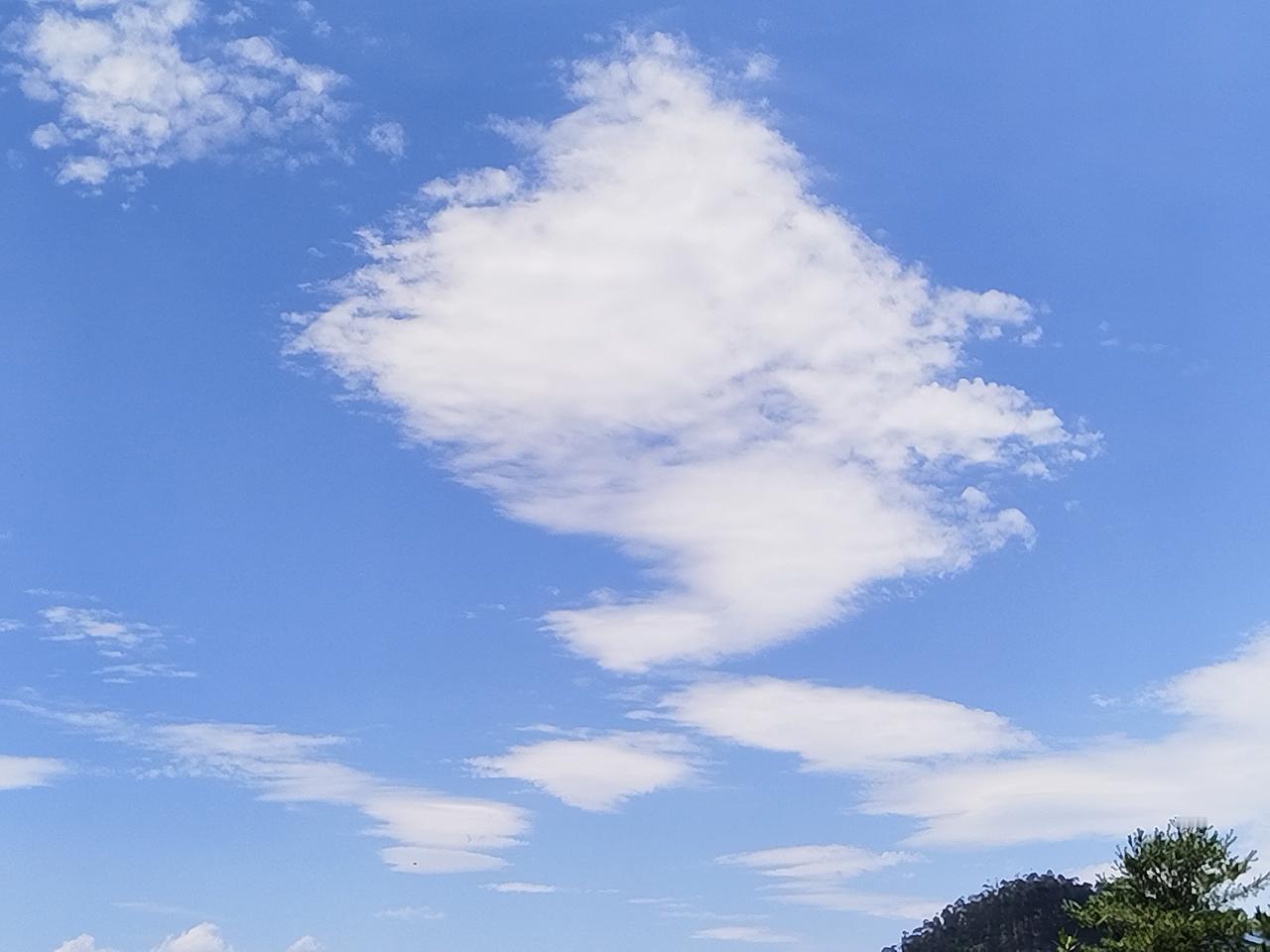 蓝天白云
