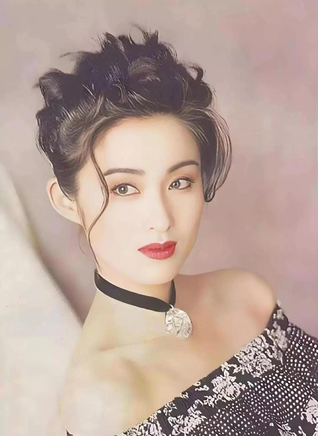 1996年，张敏被逼得走投无路，只身来到上海滩发展，"京城四少"之一的汪雨对张敏