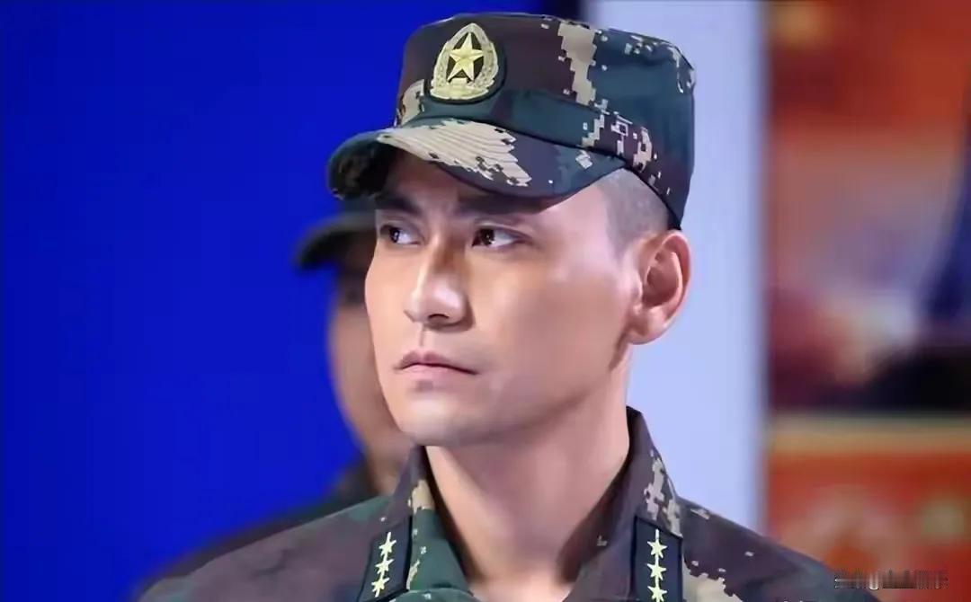 演员李飞接不到戏，竟“落魄”到陪母亲摆摊卖鱼，这画面乍看令人心酸，背后真相却无比